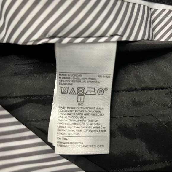 Banana Republic Wool Blend Ryan Black Trousers, size 4 - Picture 9 of 12